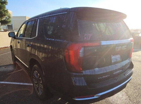 2025 GMC Yukon Elevation