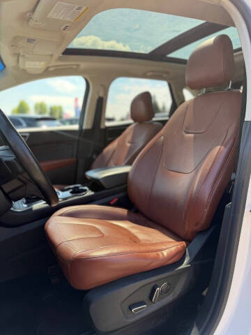 2017 Ford Edge Titanium