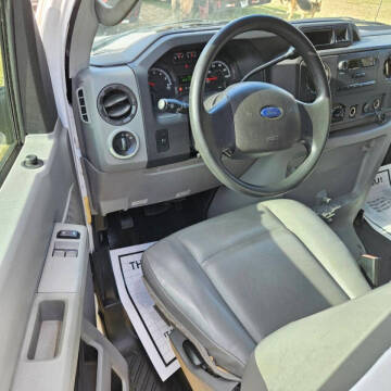 2011 Ford E-Series E-250