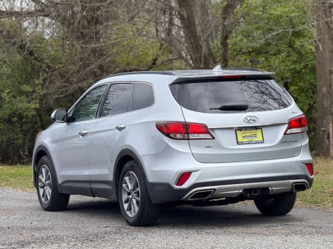 2017 Hyundai Santa Fe SE