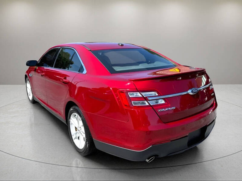 2016 Ford Taurus SEL