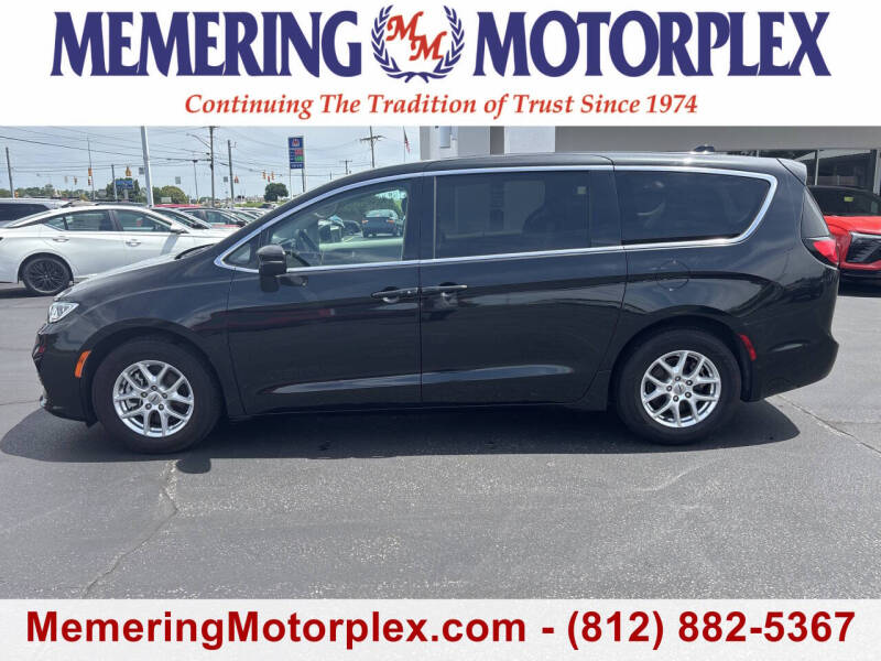 2023 Chrysler Pacifica Touring L