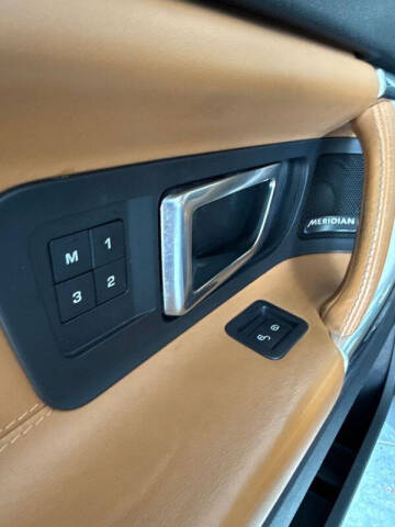 2018 Land Rover Discovery Sport HSE Luxury