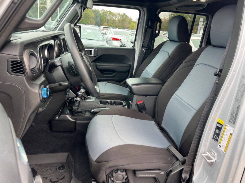 2023 Jeep Wrangler Sport