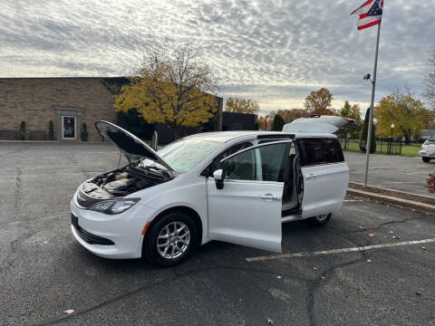 2017 Chrysler Pacifica Touring