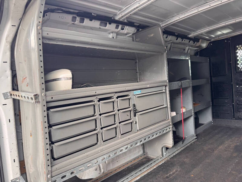 2019 Chevrolet Express 2500