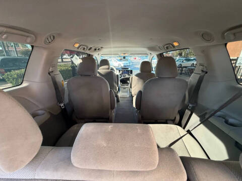 2014 Toyota Sienna L 7-Passenger