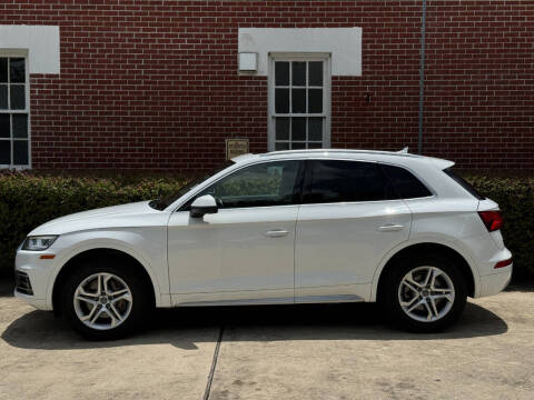 2018 Audi Q5 2.0T quattro Premium Plus