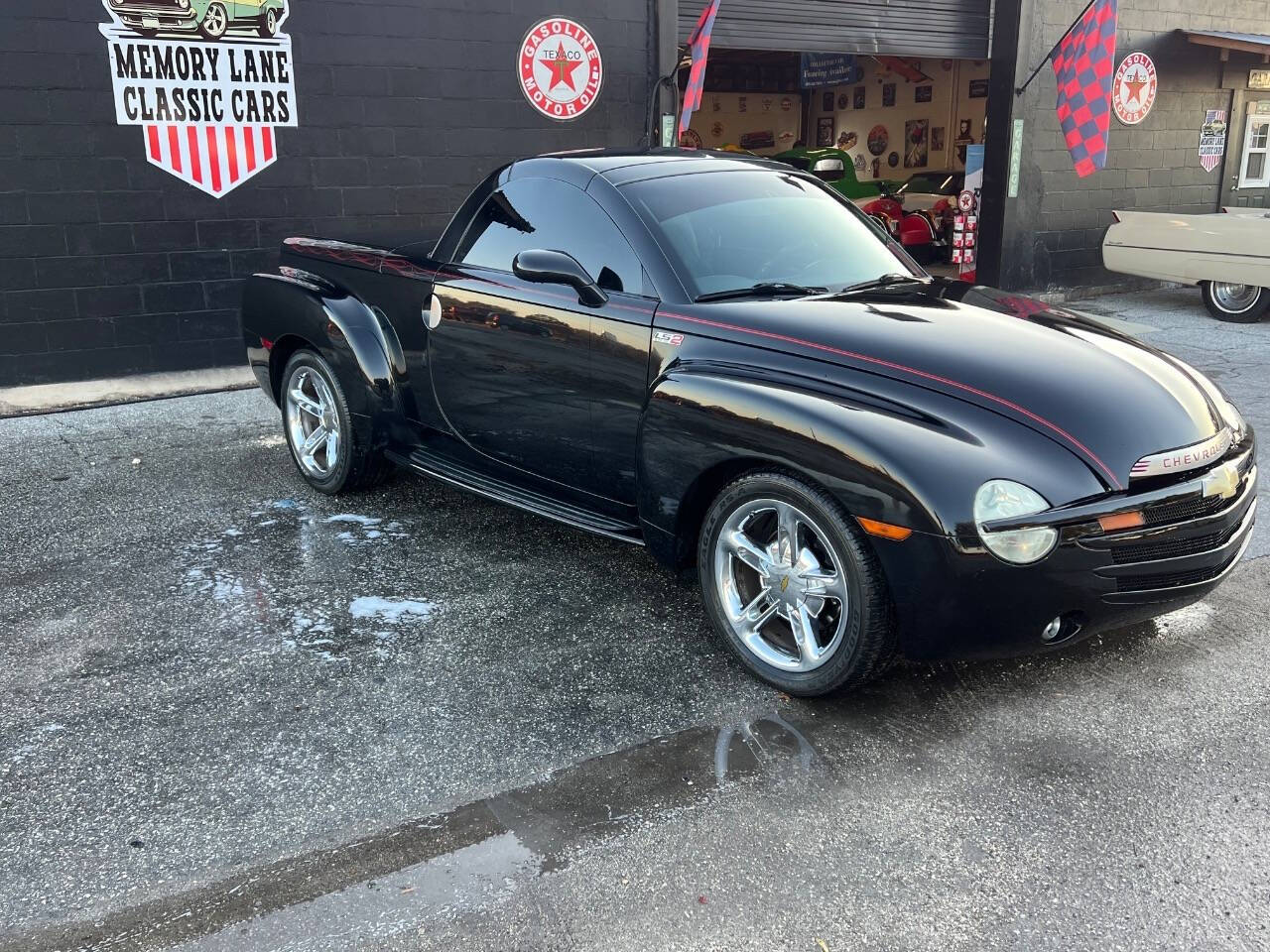 2005 Chevrolet SSR for sale at Memory Lane Classic Cars in Bushnell, FL