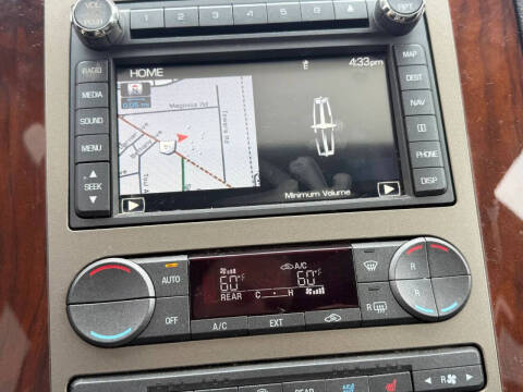 2014 Lincoln Navigator L