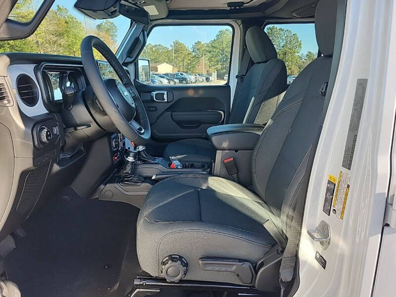 2026 Jeep Gladiator Willys