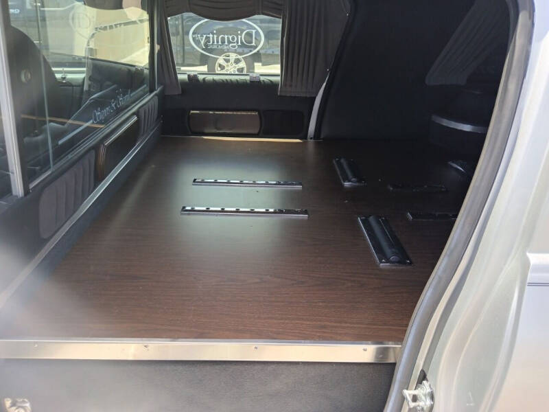 2011 Cadillac DTS Pro Funeral Coach