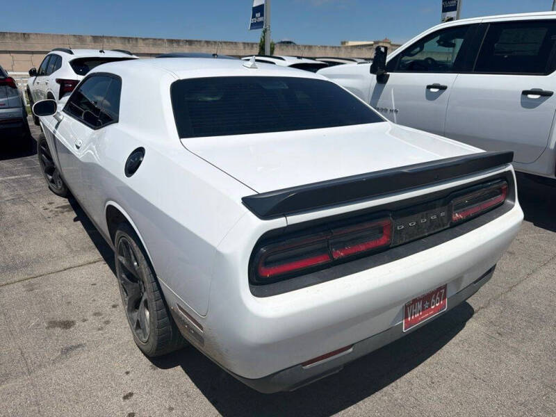 2017 Dodge Challenger SXT