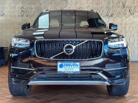 2016 Volvo XC90 T8 eAWD Momentum