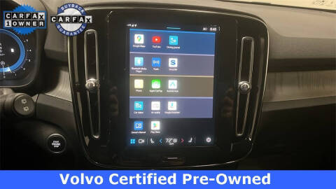 2025 Volvo XC40 B5 Plus Bright Theme