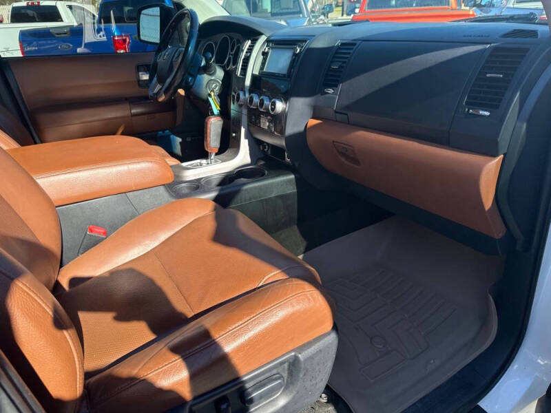 2014 Toyota Sequoia Platinum