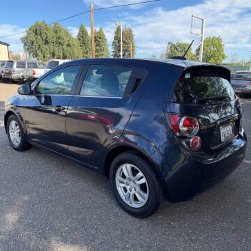 2016 Chevrolet Sonic LT Auto