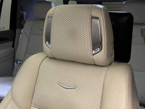 2023 Cadillac Escalade ESV Premium Luxury Platinum