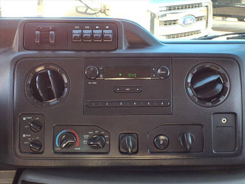 2013 Ford E-Series E-350 SD