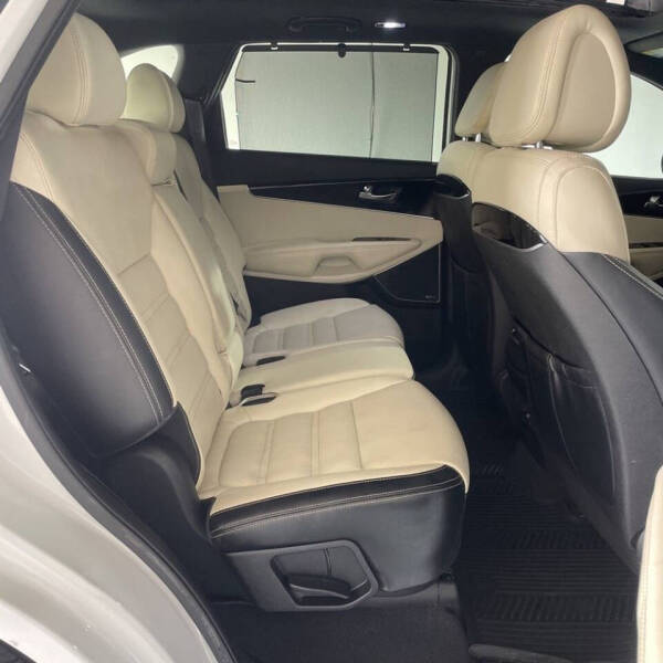 2016 Kia Sorento SX Limited V6