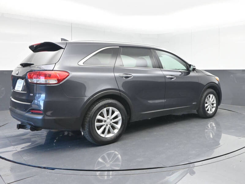 2018 Kia Sorento LX