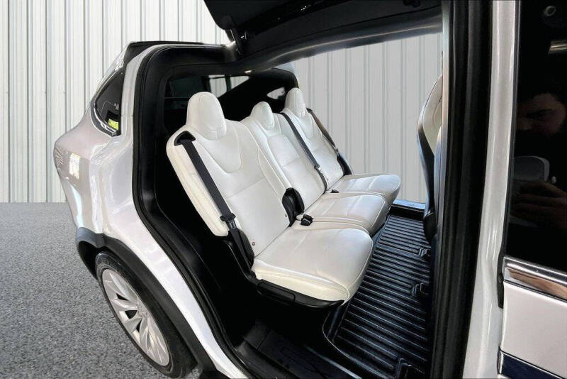 2018 Tesla Model X 75D