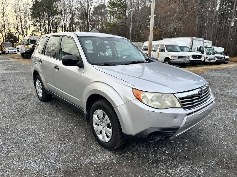 2010 Subaru Forester X photo 6