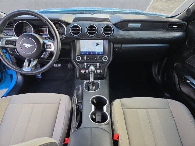 2022 Ford Mustang EcoBoost