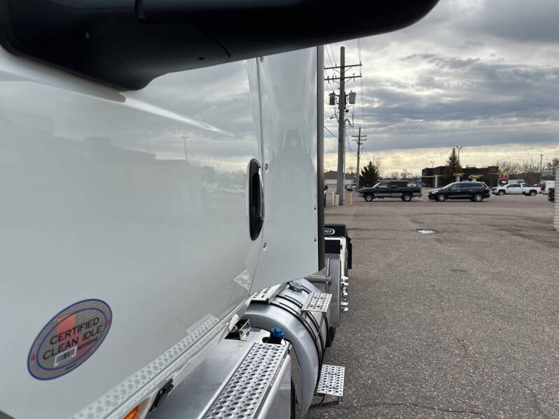 2021 International RH613