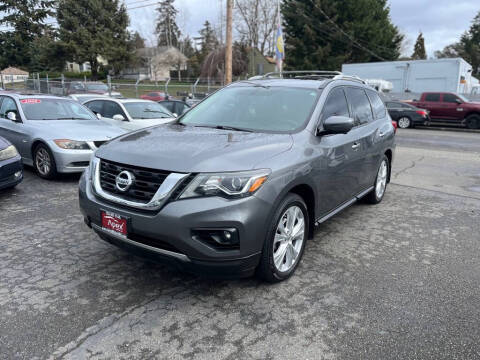 2018 Nissan Pathfinder for sale at Apex Motors Inc. in Tacoma WA