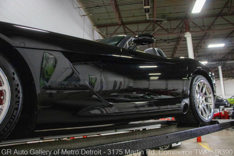 2004 Dodge Viper SRT-10