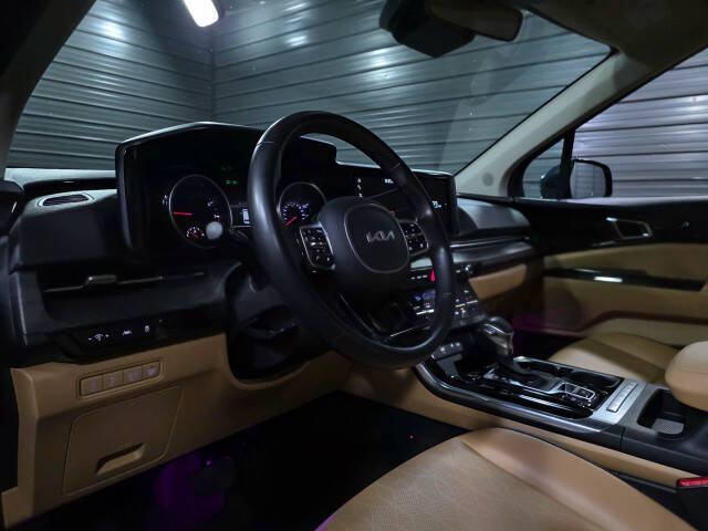 2024 Kia Carnival EX