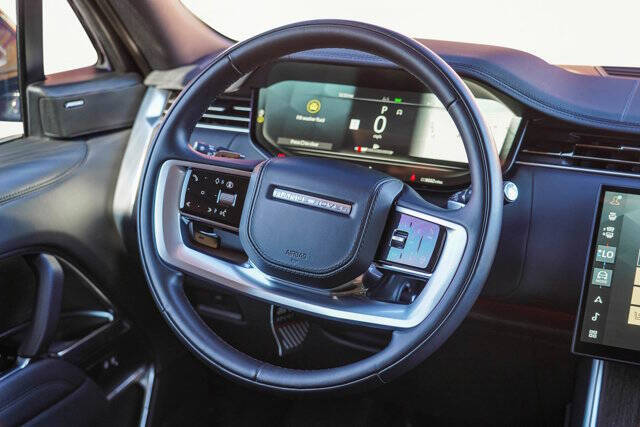 2025 Land Rover Range Rover P400 SE LWB