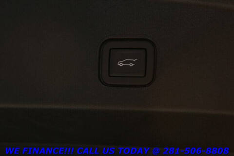 2024 Cadillac LYRIQ Luxury 1