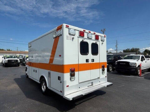 2002 Ford E-Series E-450 SD