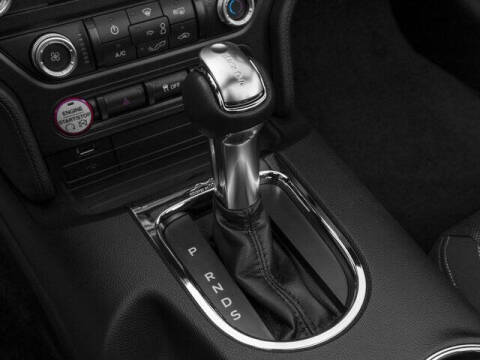 2016 Ford Mustang V6