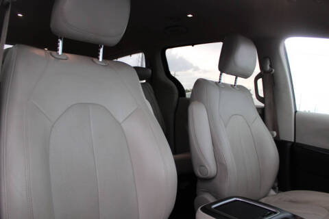 2021 Chrysler Pacifica Touring L