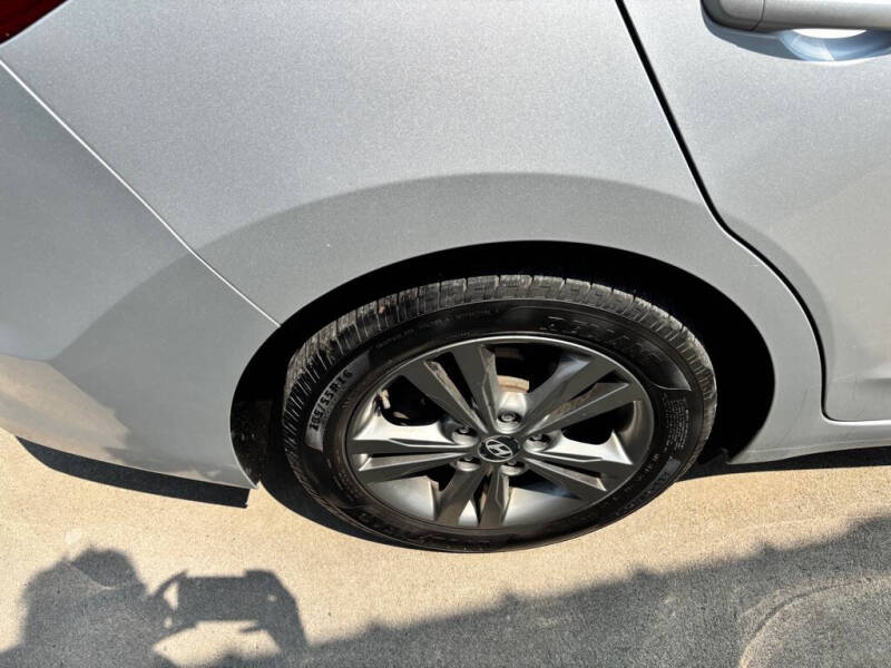 2018 Hyundai Elantra