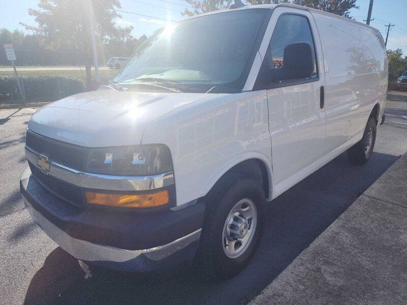 2023 Chevrolet Express 2500
