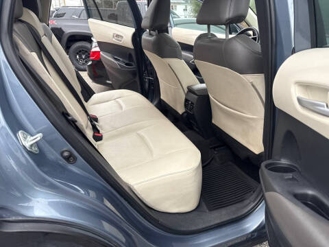 2022 Toyota Corolla Cross XLE