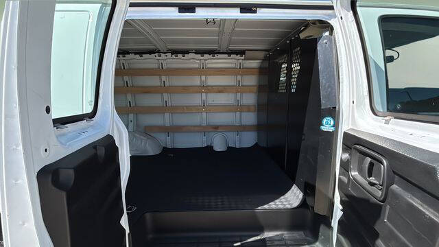 2024 GMC Savana 2500