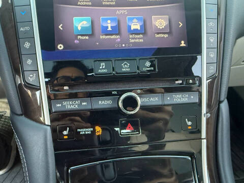 2017 Infiniti Q50 Hybrid Premium