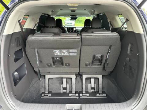 2026 Kia Carnival EX