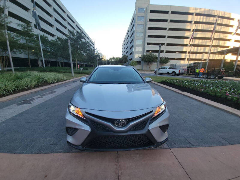 2020 Toyota Camry SE