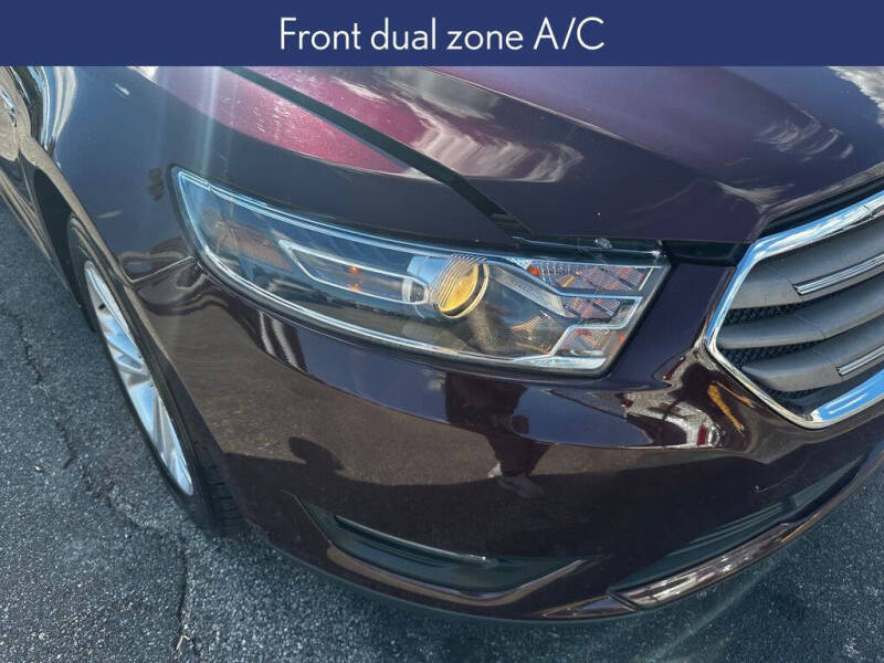 2019 Ford Taurus SEL