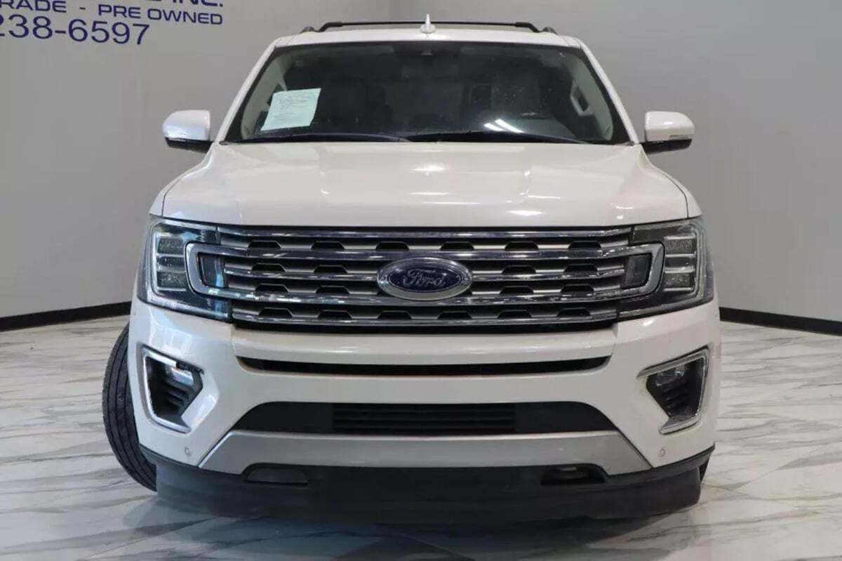 2018 Ford Expedition for sale at IMD MOTORS, INC in Dallas, TX