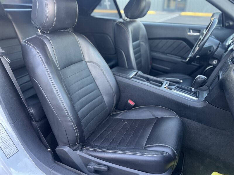 2014 Ford Mustang V6 Premium