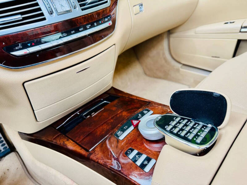 2012 Mercedes-Benz S-Class S 550