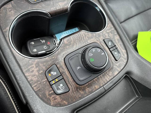 2020 GMC Acadia Denali