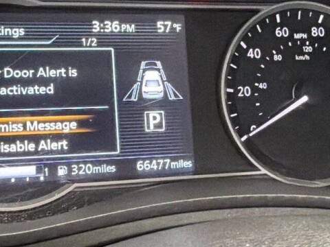 2022 Nissan Versa SR